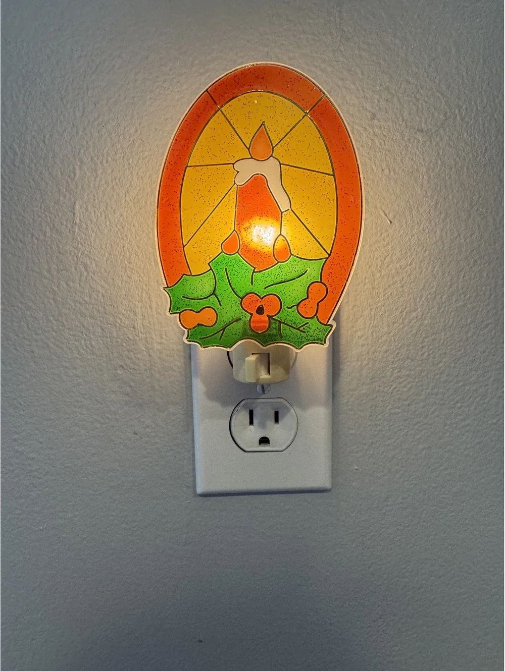 Vintage Christmas Candle Night Light Plug-In Stained PLASTIC